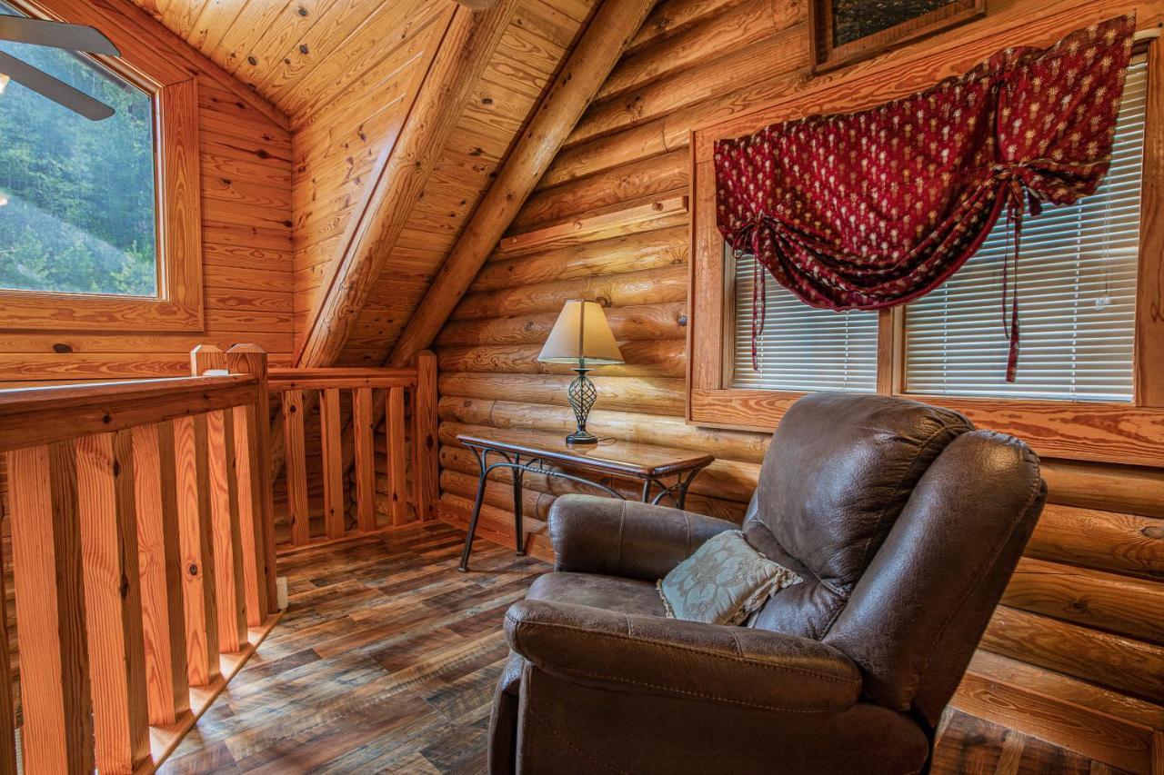 Great Wolf Cabin In Pigeon Forge! Exterior foto