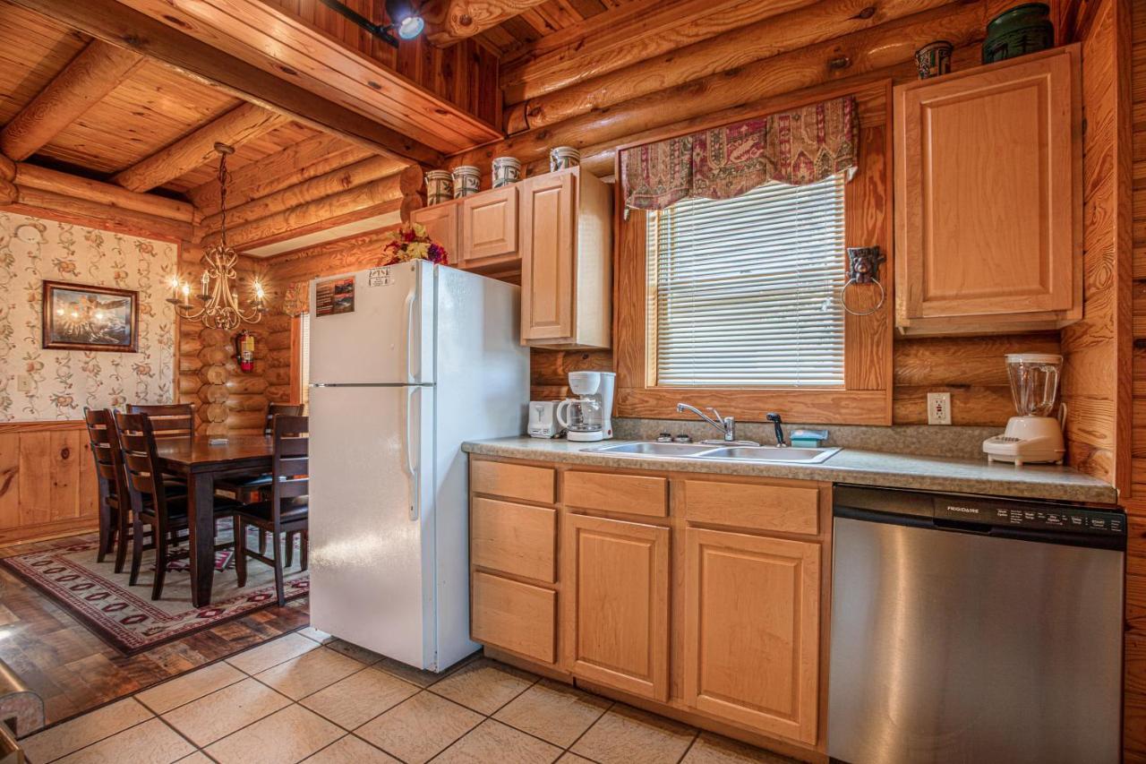 Great Wolf Cabin In Pigeon Forge! Exterior foto