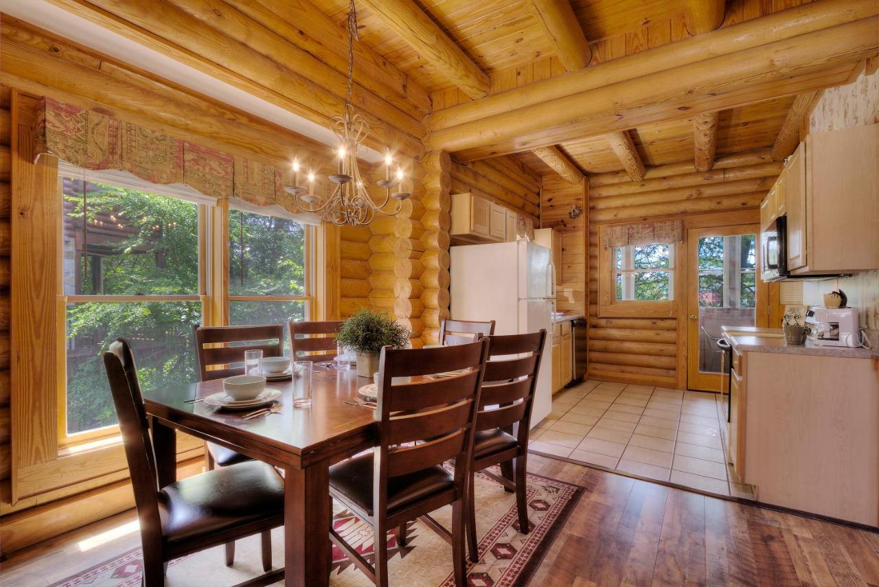 Great Wolf Cabin In Pigeon Forge! Exterior foto