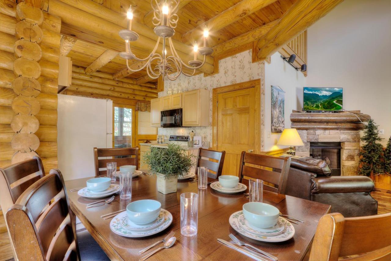 Great Wolf Cabin In Pigeon Forge! Exterior foto